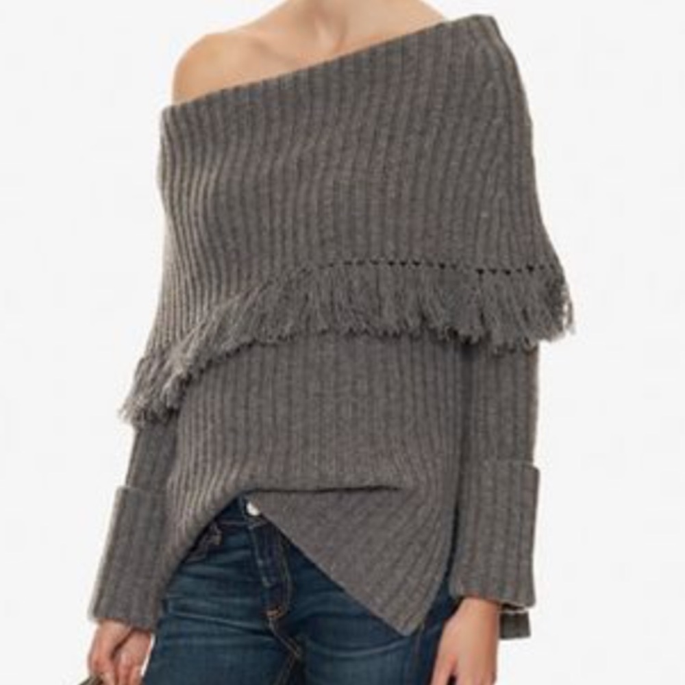 Intermix Exclusive Gray Off the ShoulderTop Size S